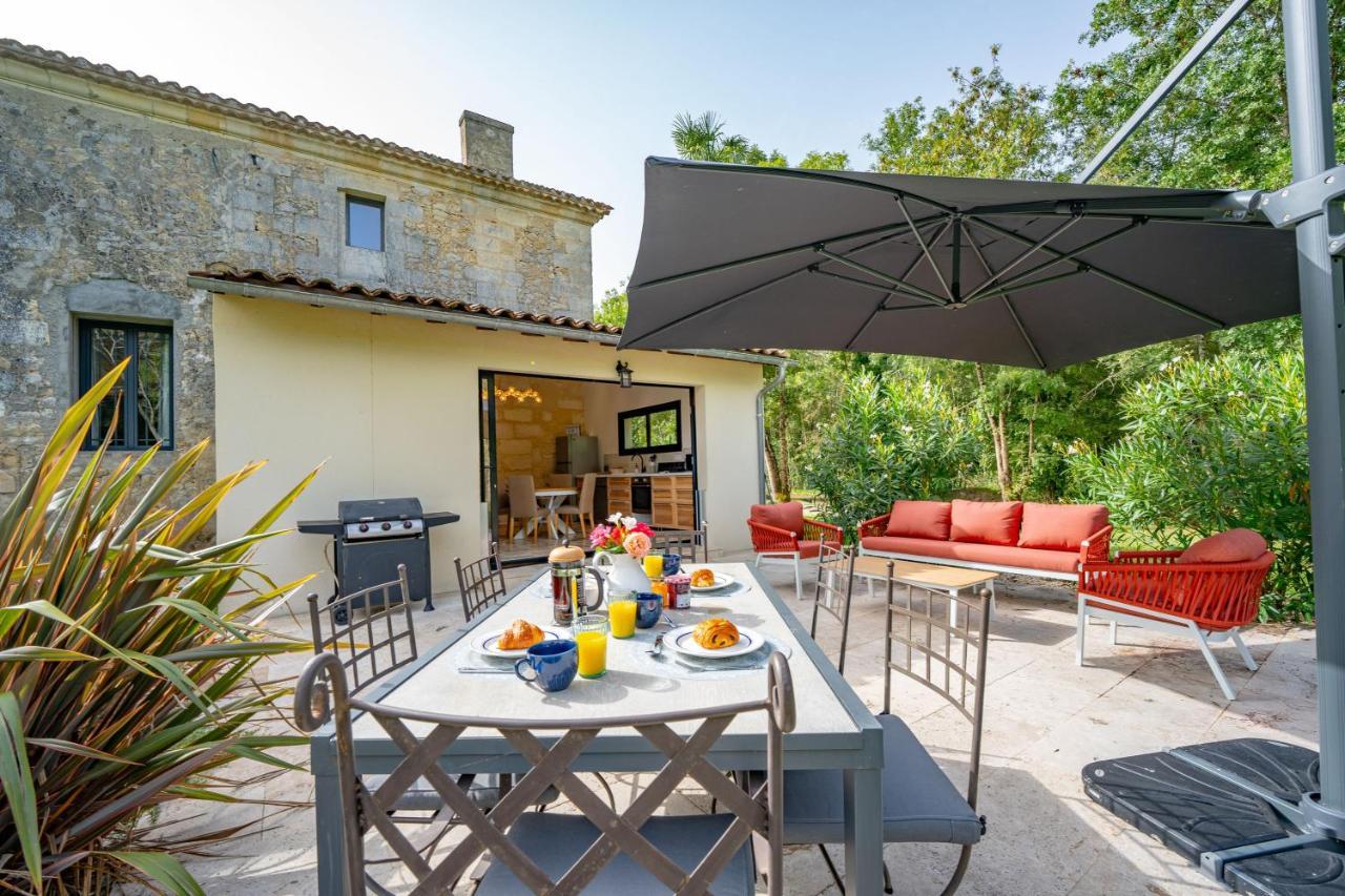 Le Bon Ami Villa Fronsac  ภายนอก รูปภาพ