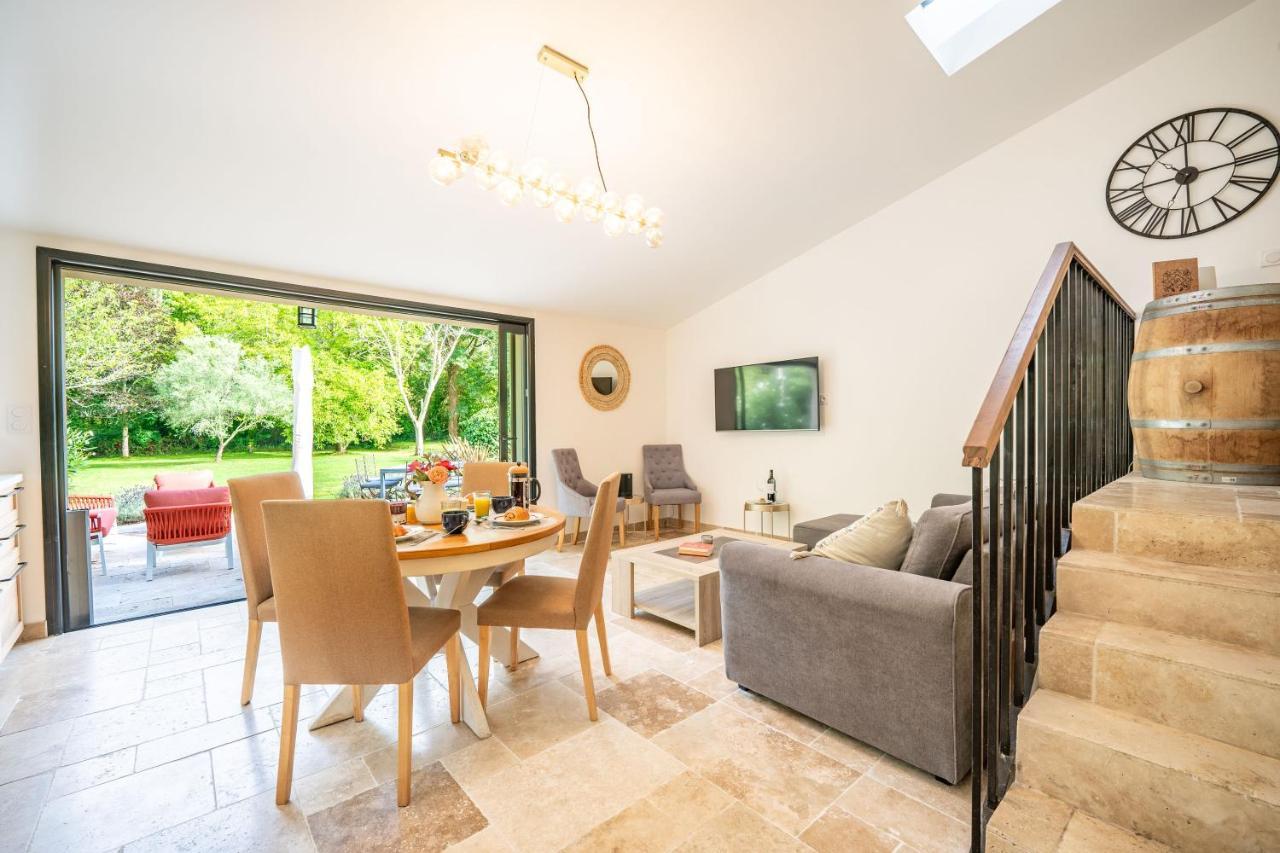 Le Bon Ami Villa Fronsac  ภายนอก รูปภาพ