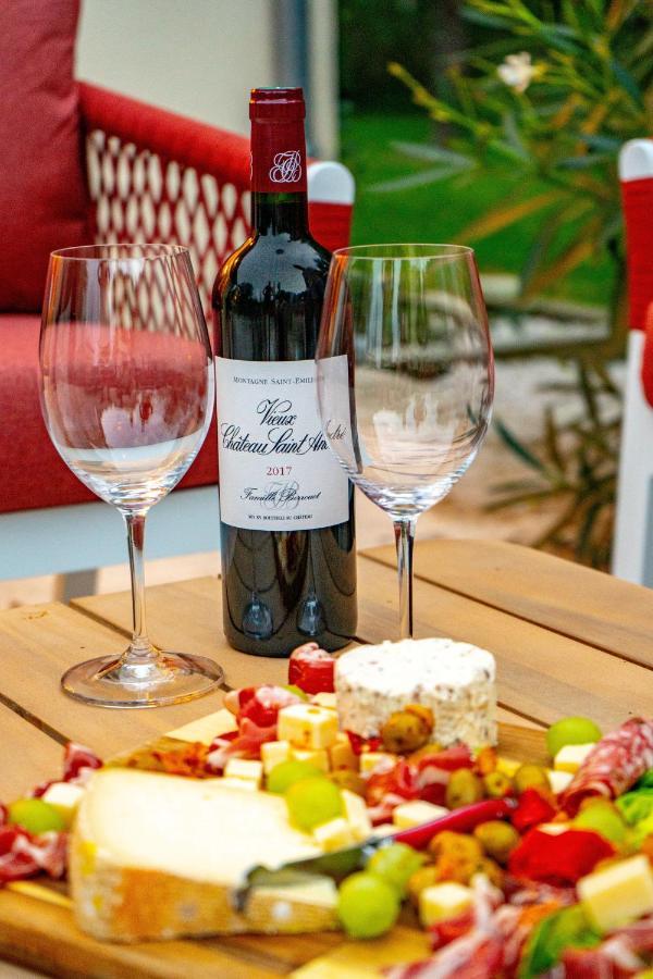 Le Bon Ami Villa Fronsac  ภายนอก รูปภาพ